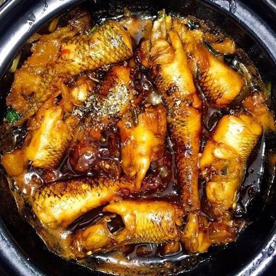 Thịt cá màu trắng tinh, khi ăn có độ dai kiểu thịt gà (Ảnh: Báo Nghệ An).