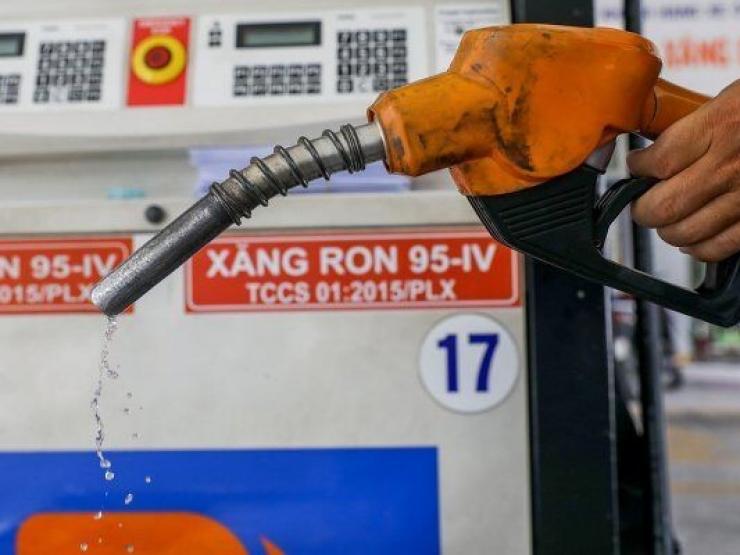 Thị trường - Tiêu dùng - Giá xăng dầu hôm nay 22/11: Tiếp tục tăng mạnh dù báo hiệu dư cung