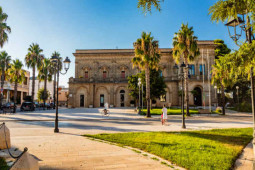 Kinh doanh - Thị trấn đẹp như mơ bán nhà như cho, còn gửi thêm tiền cho người dân chuyển đến ở