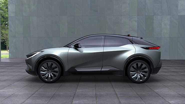 Toyota lộ SUV thuần điện hoàn toàn mới, nhiều chi tiết "ảo" như phim viễn tưởng - 3