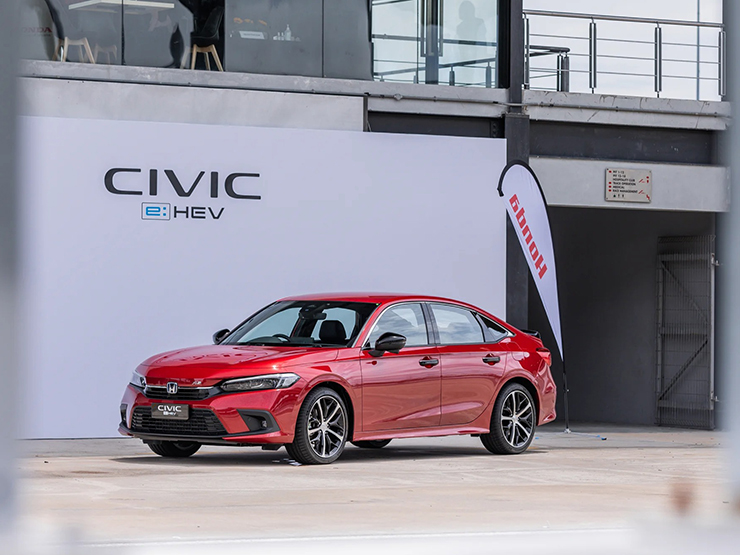 Tin tức ô tô - Honda Civic e:HEV 2023 ra mắt, giá quy đổi từ 903 triệu đồng
