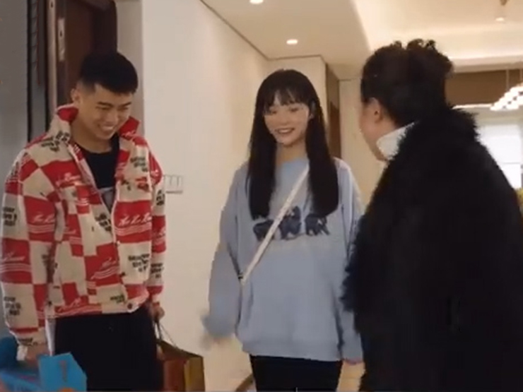 Clip hài hước - Có hành động khó tin ngày ra mắt, chàng trai bị nhà bạn gái "đuổi thẳng"