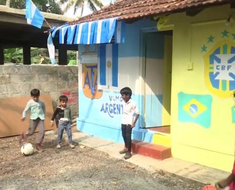 17 người chi 700 triệu đồng mua một căn nhà cùng xem World Cup - 2