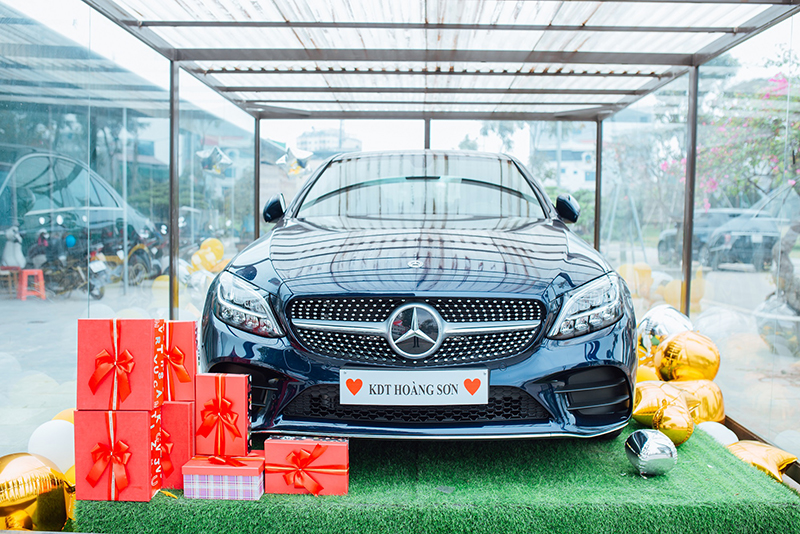 Mercedes trong tiếng Tây Ban Nha với ý nghĩa là "sự yêu mến", thể hiện sự tri ân tinh tế của chủ đầu tư Khu đô thị Hoàng Sơn