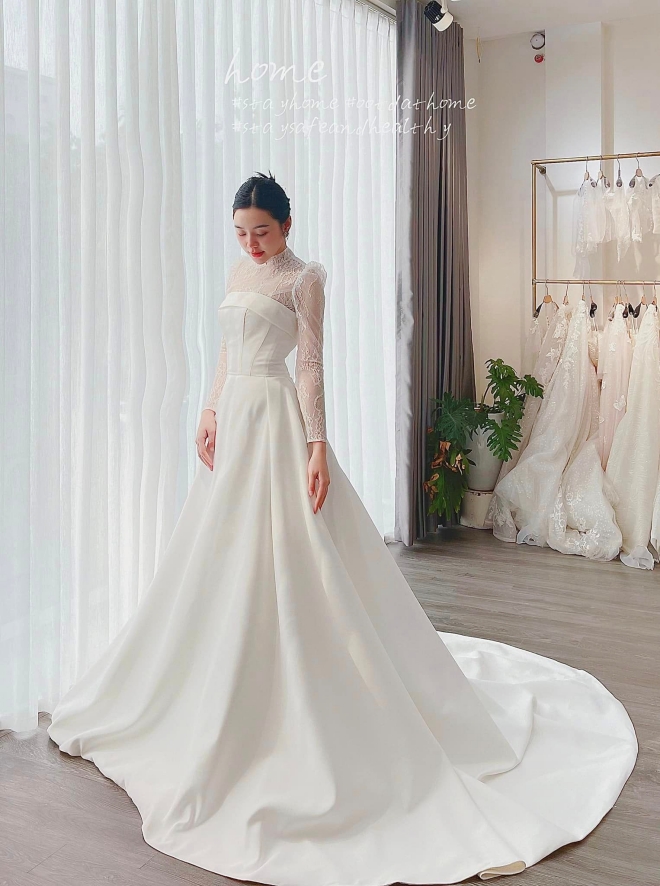 Quỳnh Kool diện váy cưới