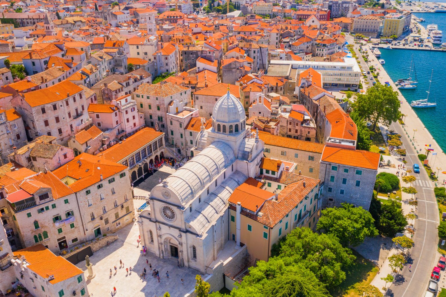 12 thành phố đẹp nhất tại quê hương &#34;Đội bóng rực lửa&#34; Croatia - 3