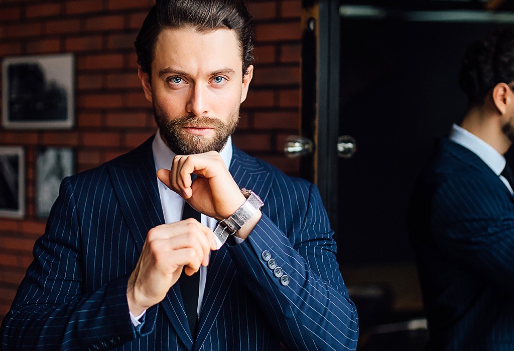 7 mẹo cánh đàn ông hô biến quần áo rẻ tiền trông đắt tiền, phong cách - 6