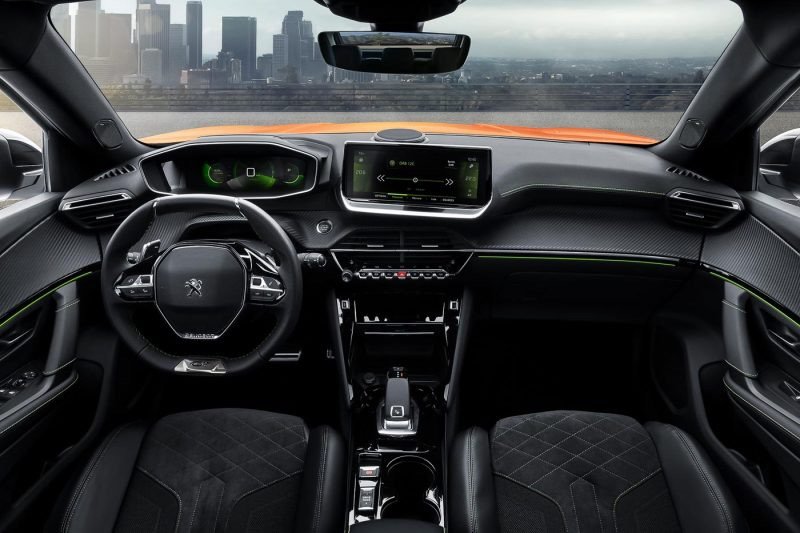 Chênh gần 100 triệu, Peugeot 2008 có xứng đáng hơn Hyundai Kona? - 3