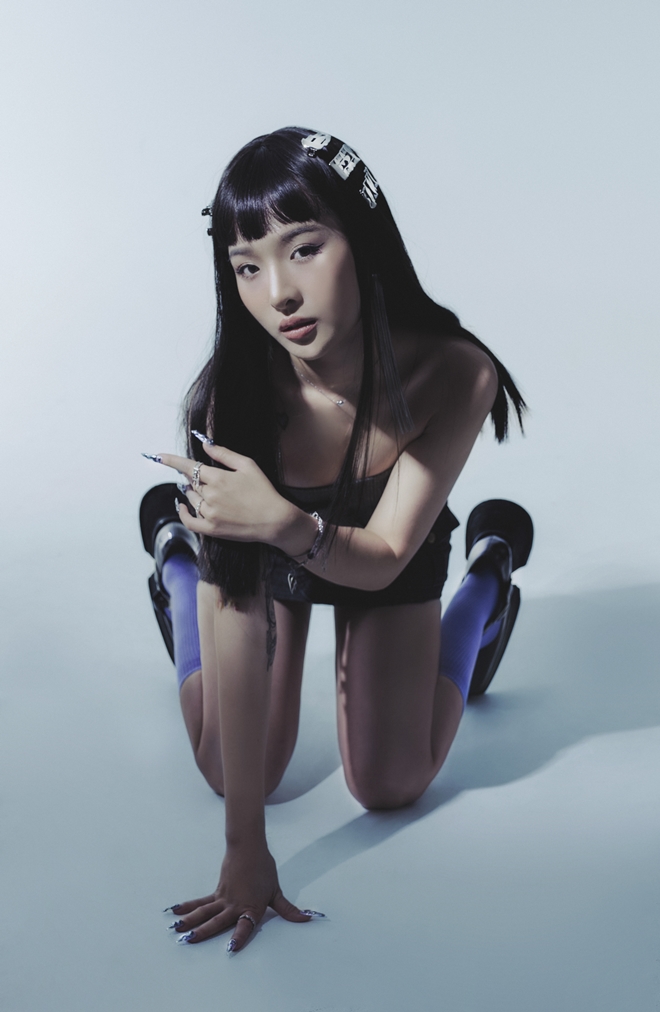 Diễn viên, Vlogger Lena gây chú ý vì tạo hình “búp bê” trong MV mới - 5