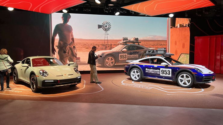 Porsche trình làng phiên bản 911 đặc biệt dành cho để giải đua Dakar - 1