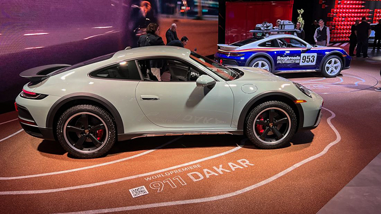 Porsche trình làng phiên bản 911 đặc biệt dành cho để giải đua Dakar - 2