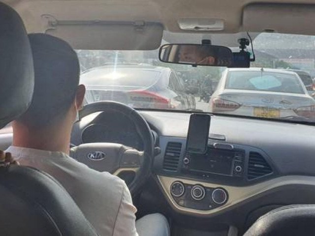 Tư vấn - 5 mẹo lái xe ô tô tiết kiệm xăng