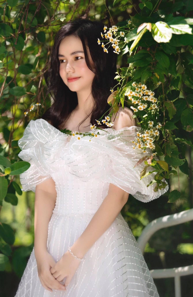 Trà My – nữ chính 13 tuổi của bộ phim gây tranh cãi 'Vợ ba' giờ ra sao? - 13