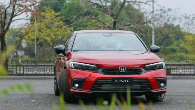 Chi phí dưới 700 triệu nên chọn mẫu xe sedan hạng C nào? - 3