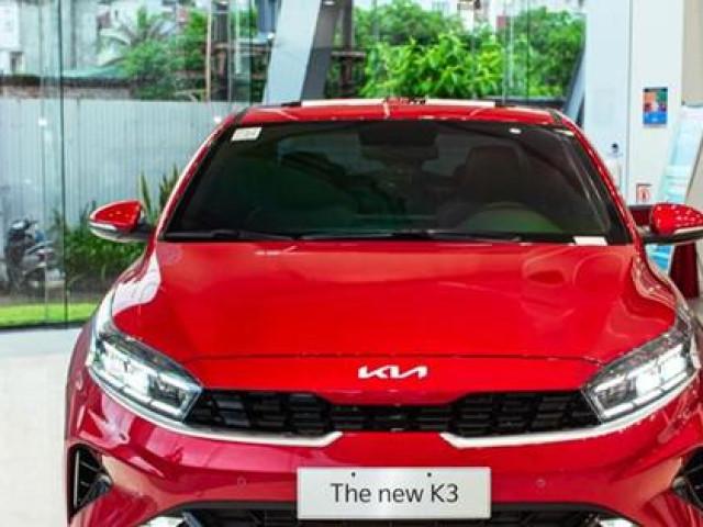 Tin tức ô tô - Chi phí dưới 700 triệu nên chọn mẫu xe sedan hạng C nào?