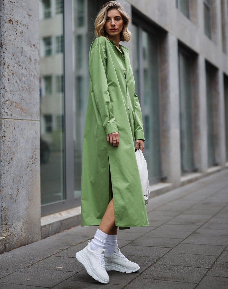 6 cách mặc mới với sneaker hot nhất 2022 - 4