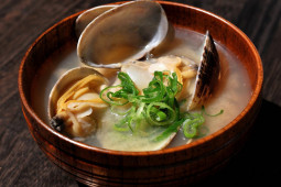 Ẩm thực - Canh miso nghêu giải bia rượu cực hiệu quả, chuyên gia Nhật khuyên dùng