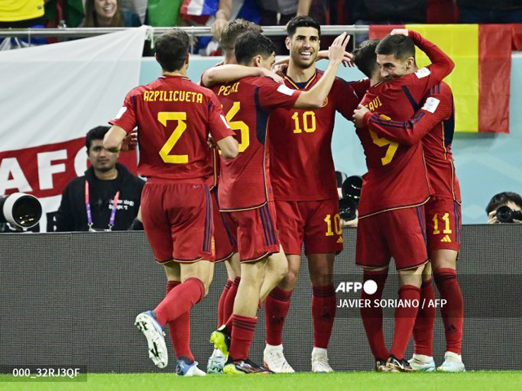 Bóng đá - ĐT Tây Ban Nha đại thắng "7 sao": Thầy trò Enrique thay nhau lập kỷ lục