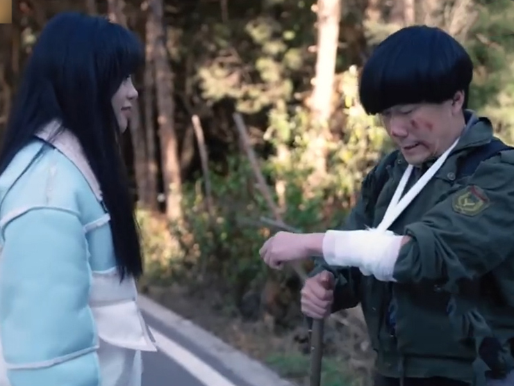 Clip hài hước - Lúc hoạn nạn chàng trai vẫn nhớ đến vợ và cái kết bất ngờ