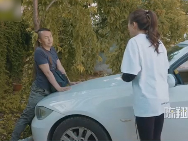 Clip hài hước - Khi chị em "ngồi sau tay lái" khiến các quý ông "run rẩy".