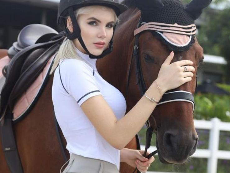 Thời trang - Diện quần legging cưỡi ngựa: Đẹp nhưng có phù hợp?
