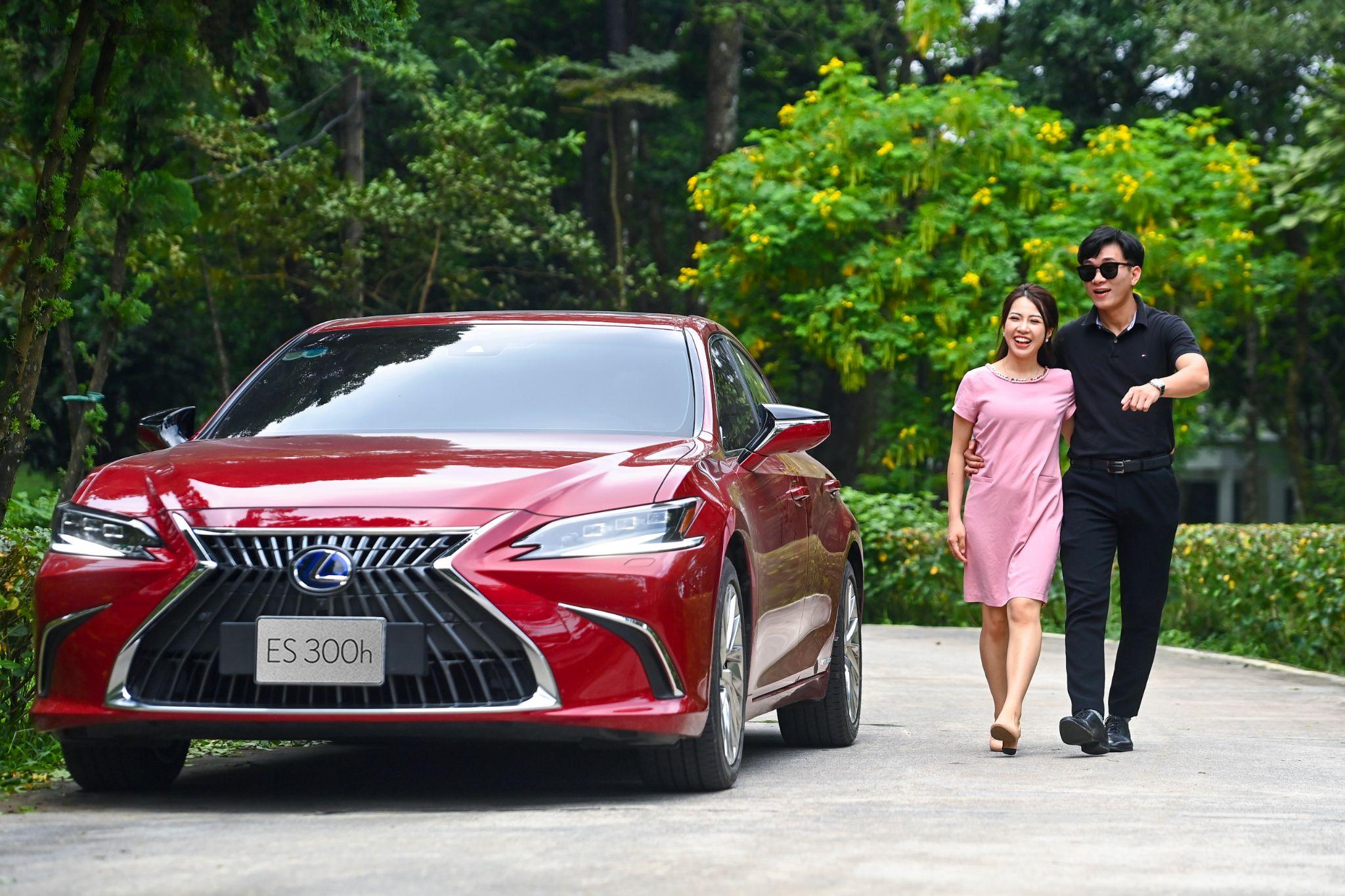Lexus bảo hành pin mẫu ES 300h mới 7 năm, không giới hạn số km - 3