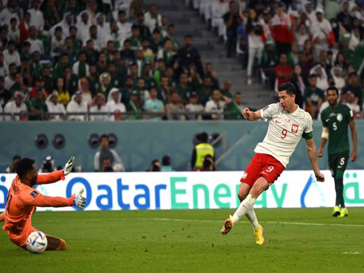Bóng đá - Video highlight Ba Lan - Saudi Arabia: Lewandowski và "người nhện" phô diễn đẳng cấp