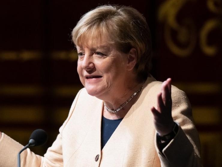 Thế giới - Cựu Thủ tướng Đức nói xung đột giữa Nga và Ukraine không bất ngờ