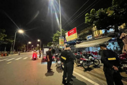 Pháp luật - Bình Thuận: Bắt nhóm thanh niên cá cược bóng đá World Cup trong quán cà phê