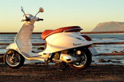 Xe máy - Xe đạp - Xe ga "siêu mẫu" đến nay vẫn đáng mua bậc nhất của Piaggio