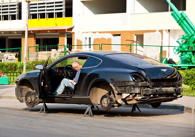 Hậu quả khi để xe qua đêm ngoài đường.
