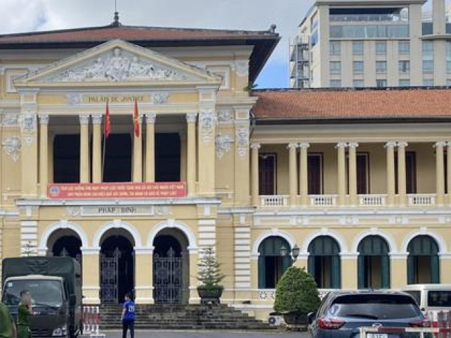 Pháp luật - Vụ tiêu cực của 13 cựu công an phường tại TPHCM: Chuyển hồ sơ đến Viện KSND Tối cao