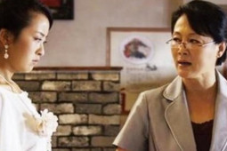 Bạn trẻ - Cuộc sống - Mẹ chồng hùng hổ dẫn con dâu về nhà thông gia trả lại nào ngờ nhận quả đắng phải xin xỏ con trở về