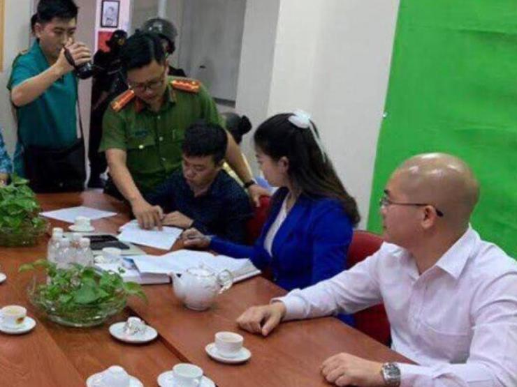 Tin tức trong ngày - Nguyễn Thái Luyện và tập đoàn giám đốc của Alibaba chuẩn bị hầu tòa