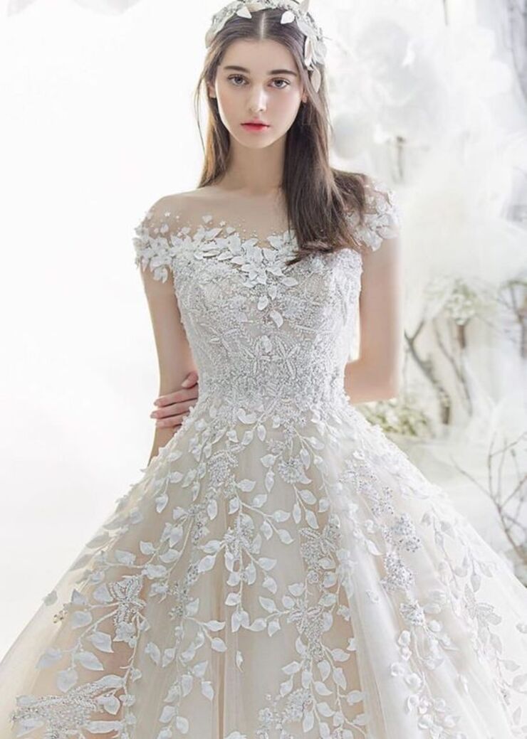 Sở hữu diện mạo xinh đẹp, chiều cao nổi bật là lợi thế giúp các người mẫu Đông Âu trở nên nổi tiếng.
