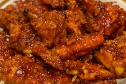 Ẩm thực - Cánh gà sốt mật ong – Món ngon cuối tuần cho gia đình, công thức ngon như ngoài cửa hàng
