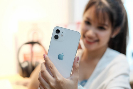 Có nên mua iPhone 11 và 12 giảm giá dịp cuối năm?