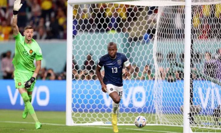 Enner Valencia "xé lưới" Hà Lan để có bàn thắng thứ 3 tại World Cup 2022