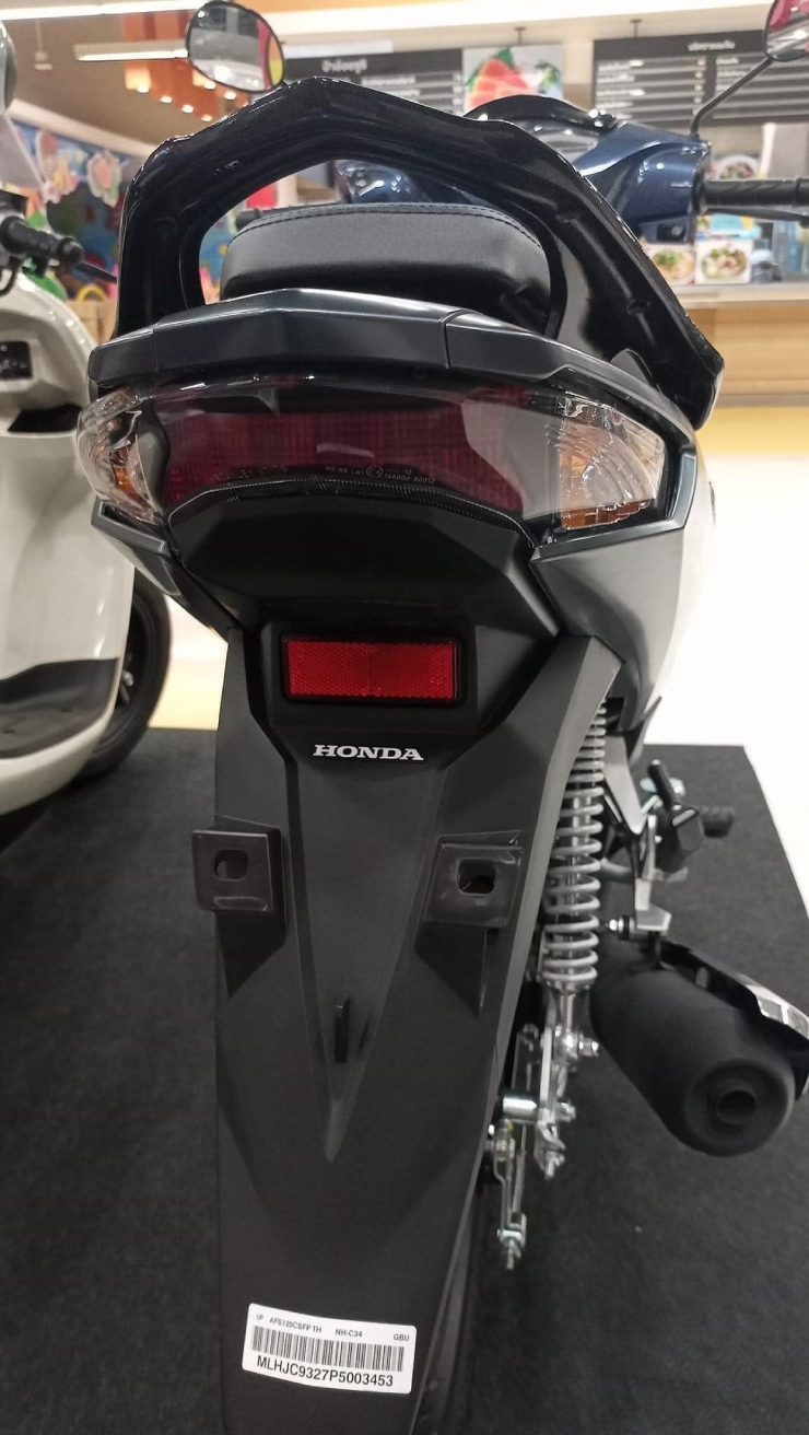 Xe số 2023 Honda Wave 125i có gì mà về Việt Nam đắt hơn cả Honda SH? - 7