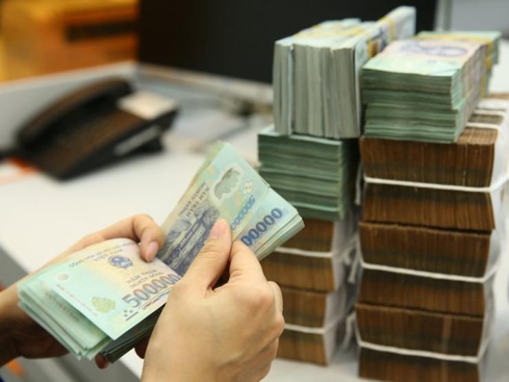 Kinh doanh - Thêm ngân hàng lớn giảm mạnh lãi suất cho vay
