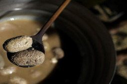 Ẩm thực - Món ăn kinh dị nhất Serbia, được tổ chức thành một cuộc thi khiến du khách "choáng váng"