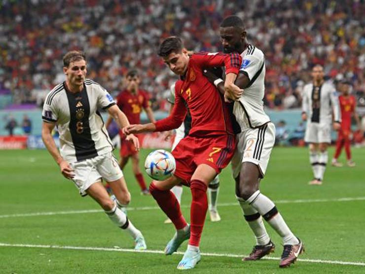 Bóng đá - Đức thoát thua TBN để trụ lại World Cup, HLV Hansi Flick vui mừng tột độ
