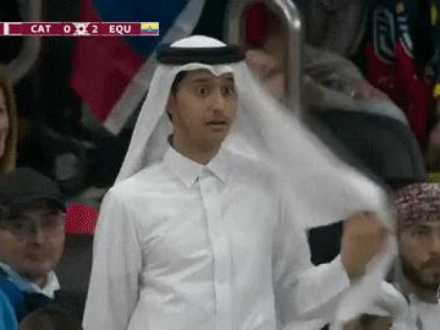 Chưa đầy 1 ngày, hoàng tử Qatar vượt 10 triệu fan sau khi gây sốt ở World Cup