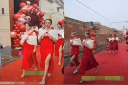 Bạn trẻ - Cuộc sống - Nhà gái "tuyển" 8 người mẫu ngoại quốc làm phù dâu trong đám cưới, dân tình đắn đo điều này