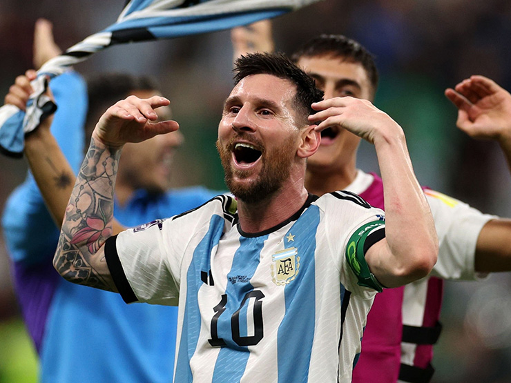 Messi giúp Argentina trở lại sau thất bại muối mặt ở lượt trận đầu tiên