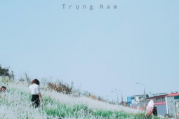 Du lịch - Triền đê Long Biên tràn ngập cỏ lau trắng muốt, giới trẻ Hà Nội xúng xính tới check-in