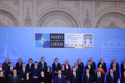 Thế giới - NATO cân nhắc gửi hệ thống phòng không Patriot cho Ukraine, ông Medvedev cảnh báo rắn