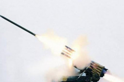 Thế giới - Rộ tin Thổ Nhĩ Kỳ cung cấp pháo phản lực phóng loạt T-122 Sakarya cho Ukraine