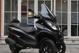 Tin tức ô tô - Vì sao Piaggio MP3 có 3 bánh nhưng được xếp là mô tô 2 bánh?