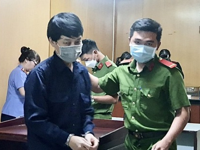 Pháp luật - Chiêu trò không ngờ tới của khách hàng mua máy ảnh